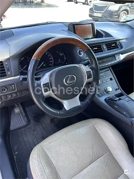 Usado Lexus CT200h Luxury Line 136 CV (100 kW) 2013 Marrón Berlina