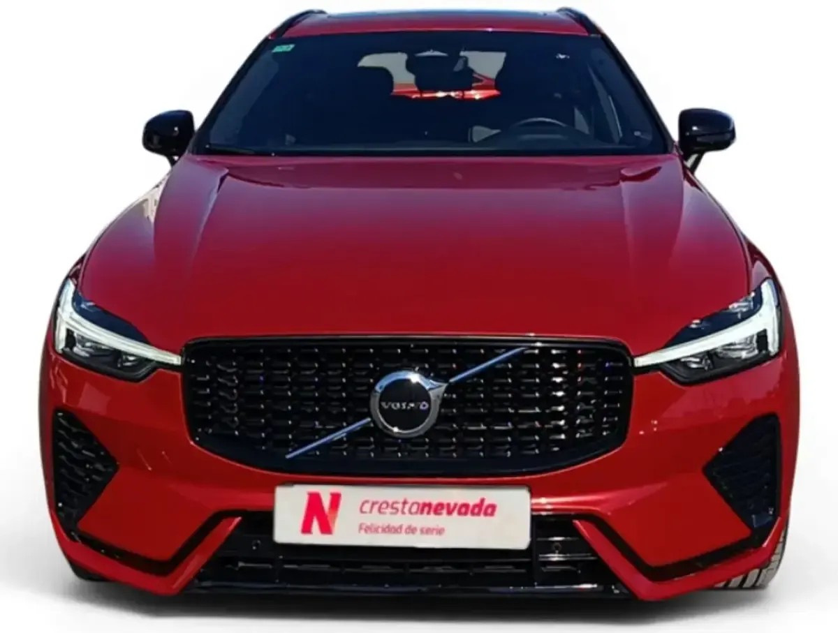 Usado Volvo XC60 R-Design 340 CV (250 kW) 2021 Rojo SUV