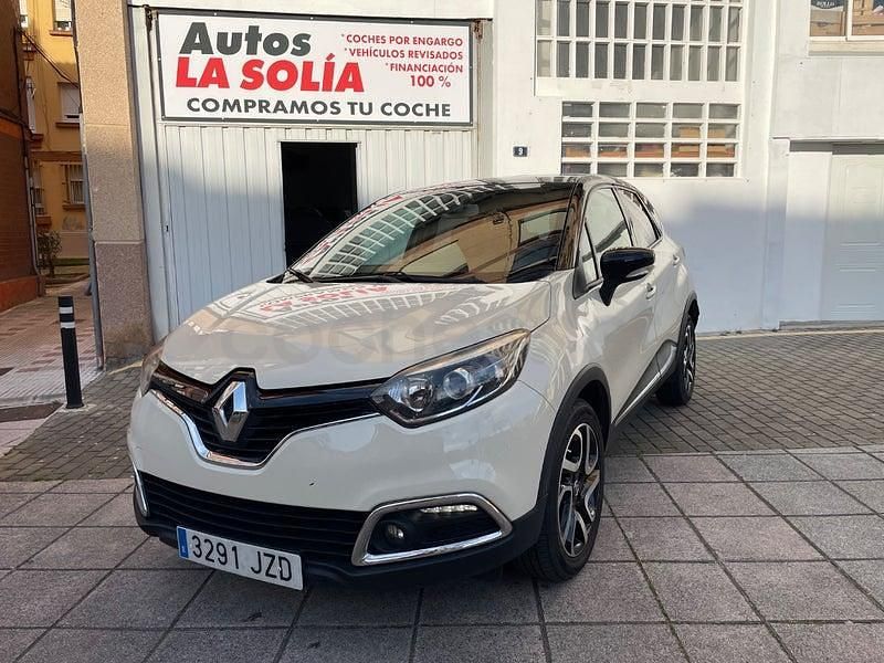 Usado Renault Captur Zen 90 CV (66 kW) 2017 Beige SUV
