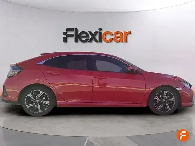 Usado Honda Civic Comfort 129 CV (94 kW) 2019 Rojo