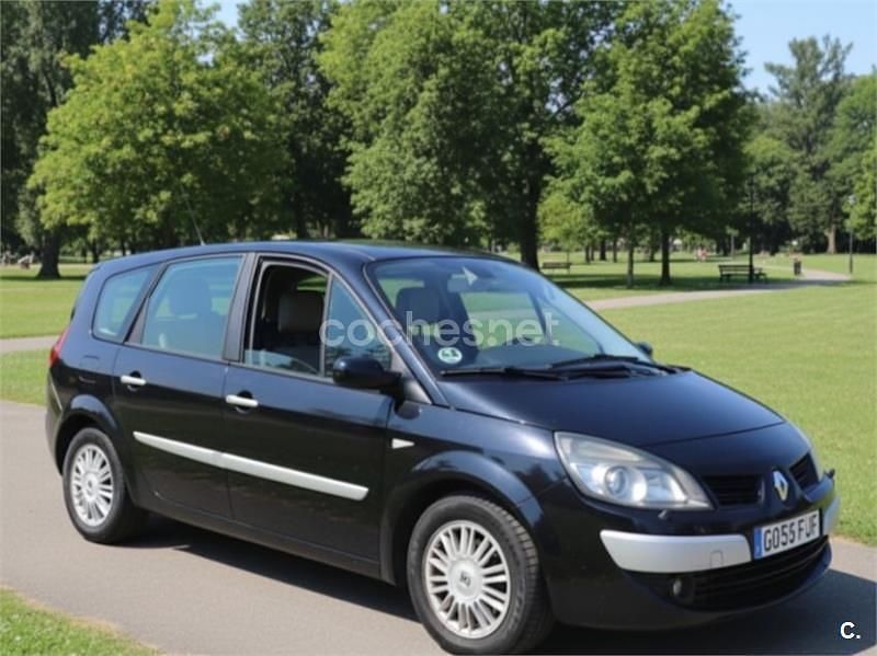 Usado Renault Grand Scénic II Dynamique 130 CV (95 kW) 2008 Negro Monovolumen