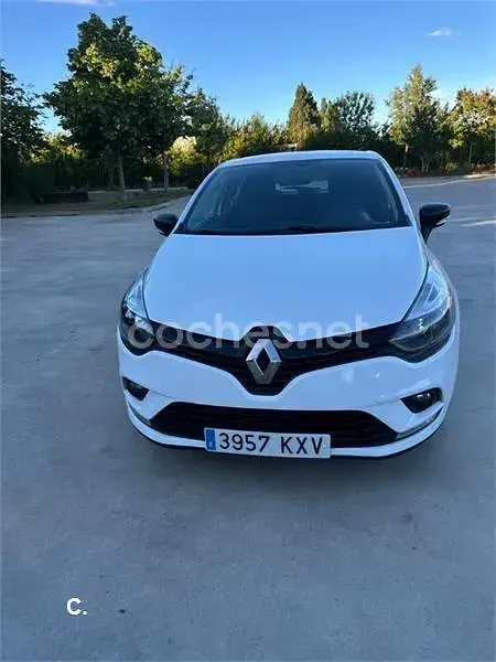 Usado Renault Clio IV Business 75 CV (55 kW) 2019 Blanco Berlina