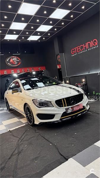 Blanco Usado 2014 Mercedes CLA200 Berlina | 23.999 € - Imagen 1/4