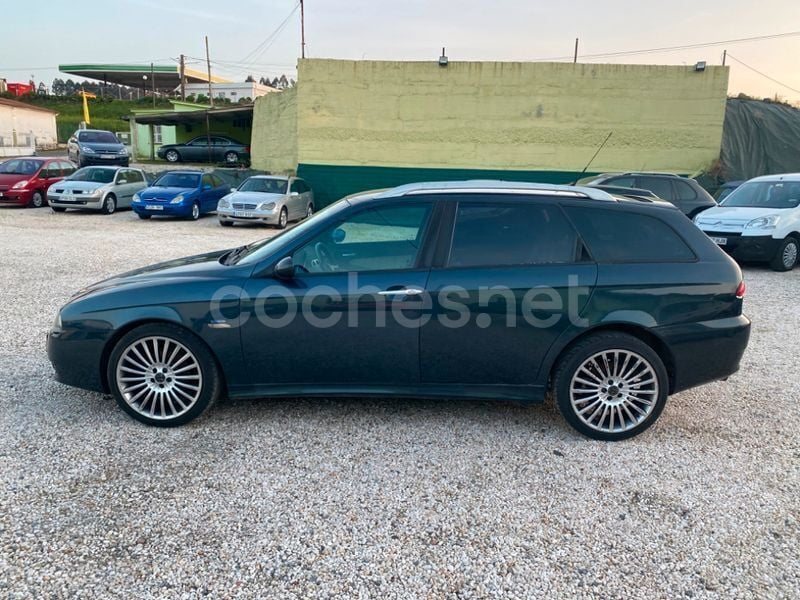 Usado Alfa Romeo 156 Distinctive 140 CV (102 kW) 2004 Azul Familiar