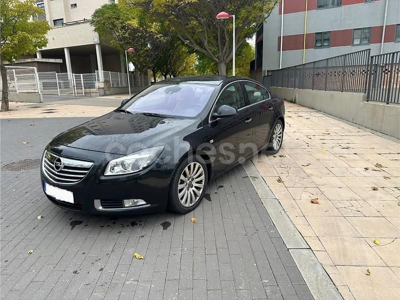 Negro Usado 2010 Opel Insignia Edition Berlina | 5800 € - Imagen 1/4