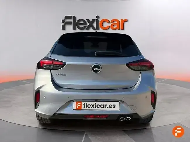 Usado Opel Corsa GS Line 130 CV (95 kW) 2022 Gris Utilitario