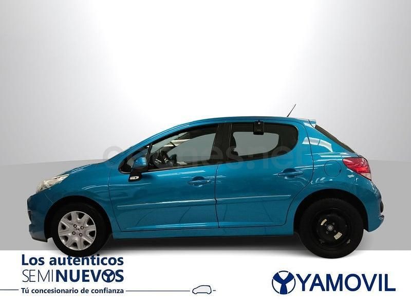 Usado Peugeot 207 68 CV (50 kW) 2013 Azul Berlina