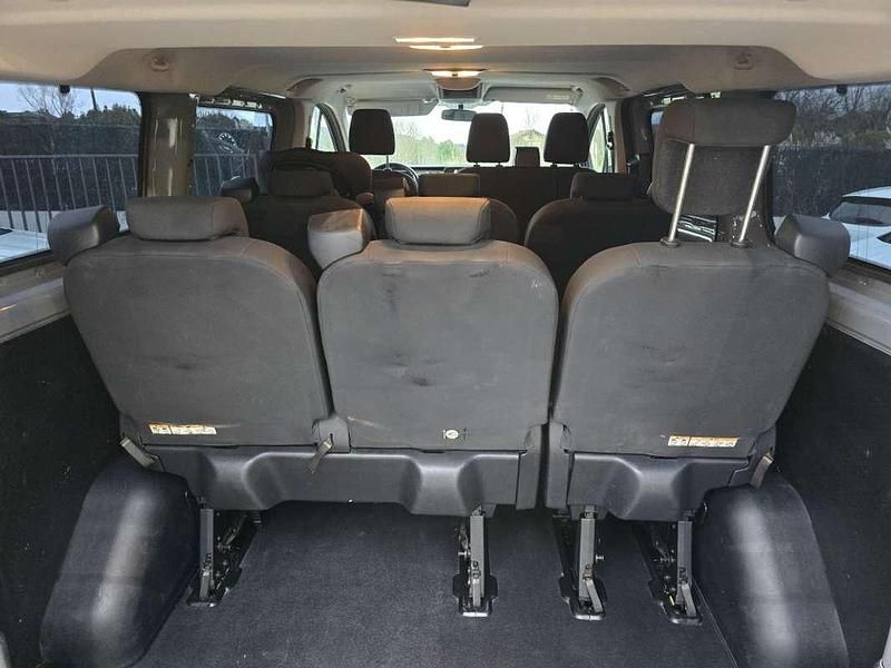 Usado Ford Tourneo Trend 105 CV (77 kW) 2019 Gris Monovolumen