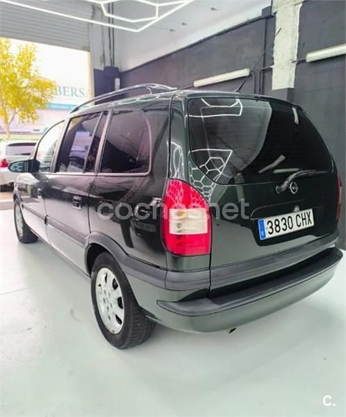 Usado Opel Zafira Elegance 100 CV (73 kW) 2003 Verde Monovolumen