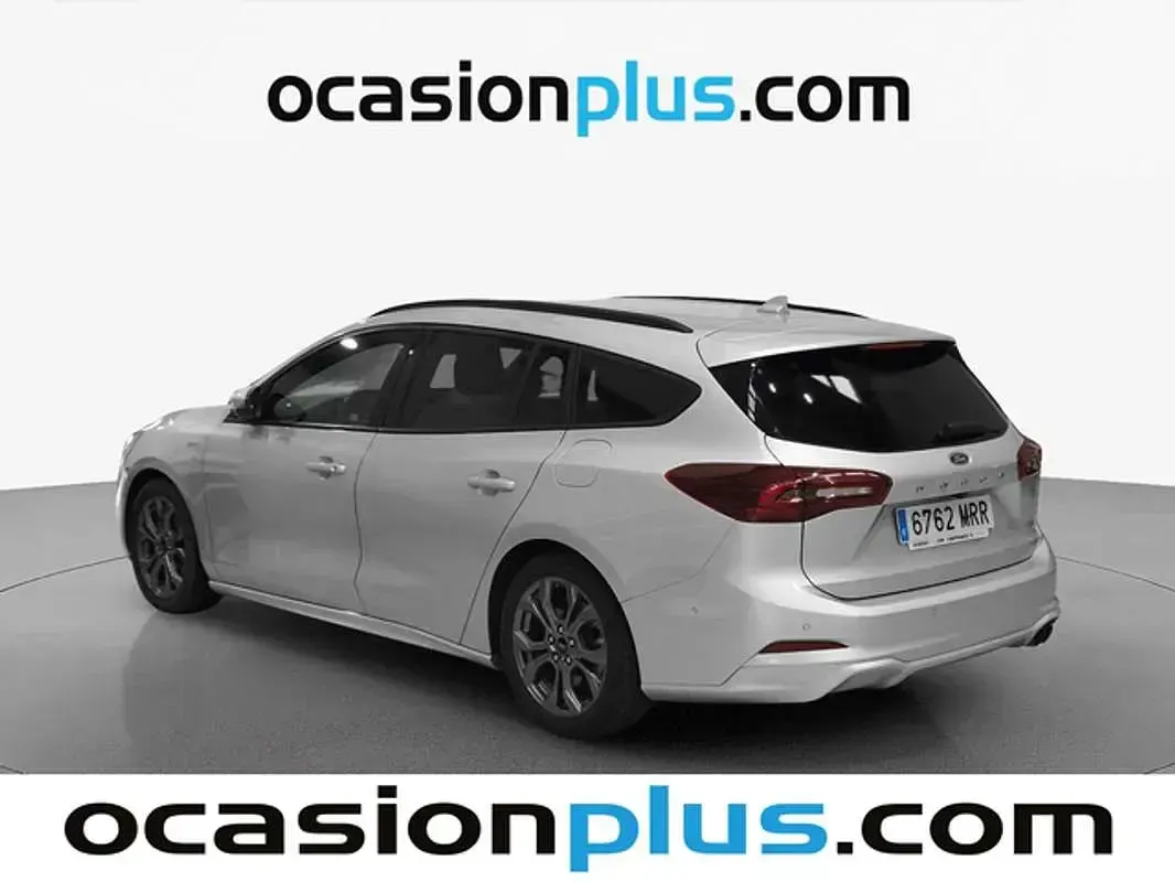 Usado Ford Focus ST-Line 155 CV (114 kW) 2024 Plateado Familiar