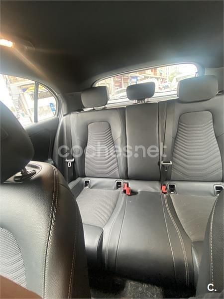 Gris / plata Usado 2021 Mercedes A180 Berlina | 21.000 € (Super precio) - Imagen 1/1
