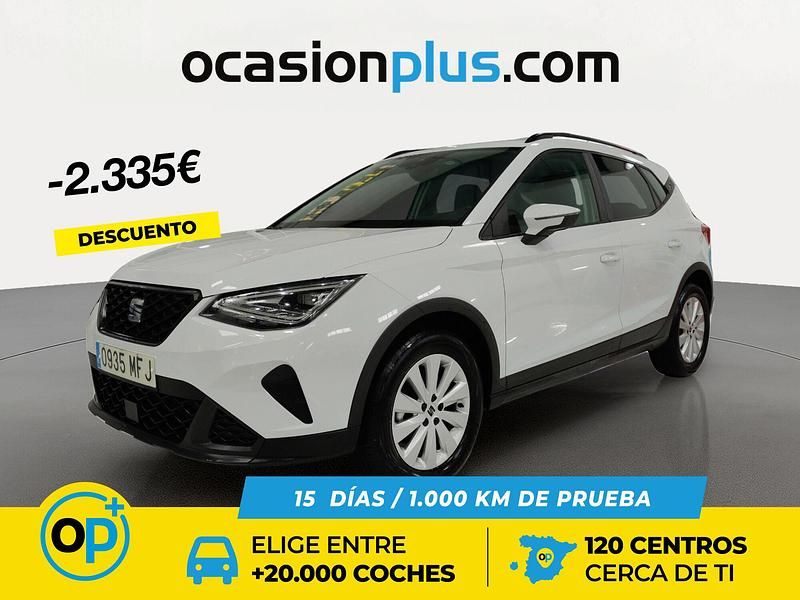 Usado Seat Arona Style 110 CV (80 kW) 2023 Blanco SUV