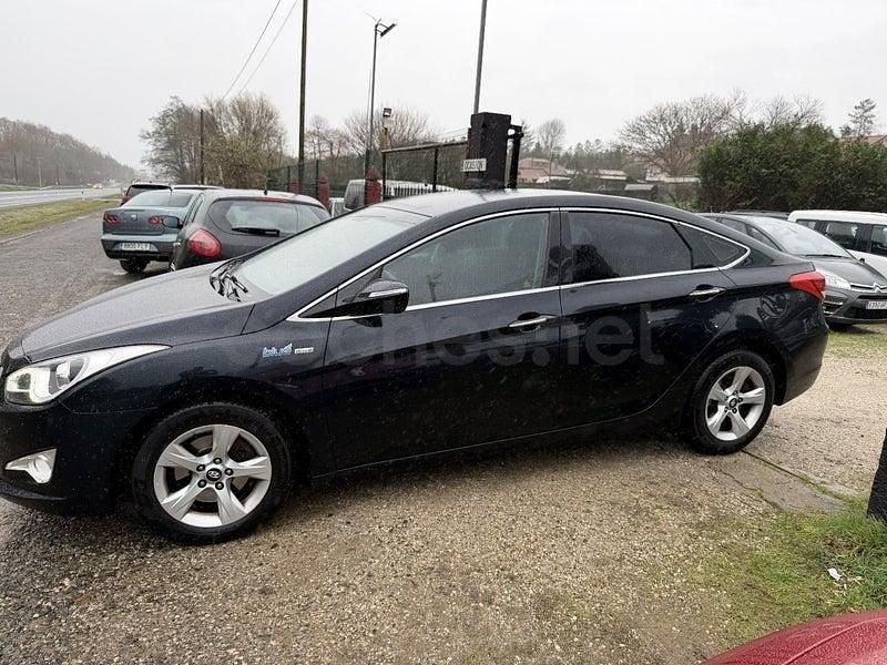 Usado Hyundai i40 115 CV (84 kW) 2013 Azul Berlina