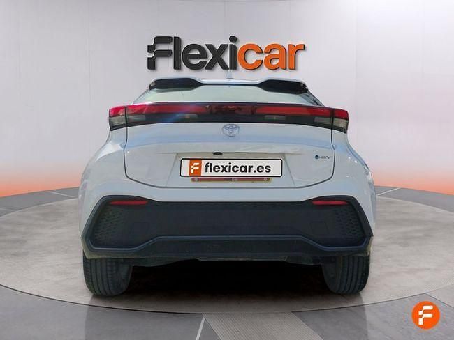 Usado Toyota C-HR Advance 140 CV (102 kW) 2024 Blanco SUV