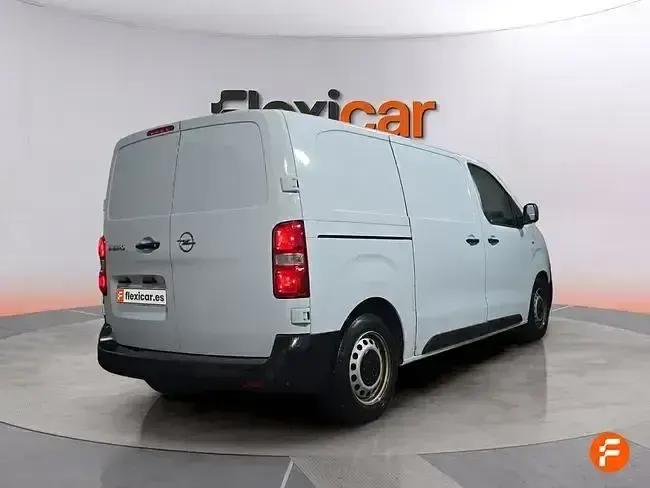 Usado Opel Vivaro-e Combi 102 CV (75 kW) 2023 Blanco Monovolumen