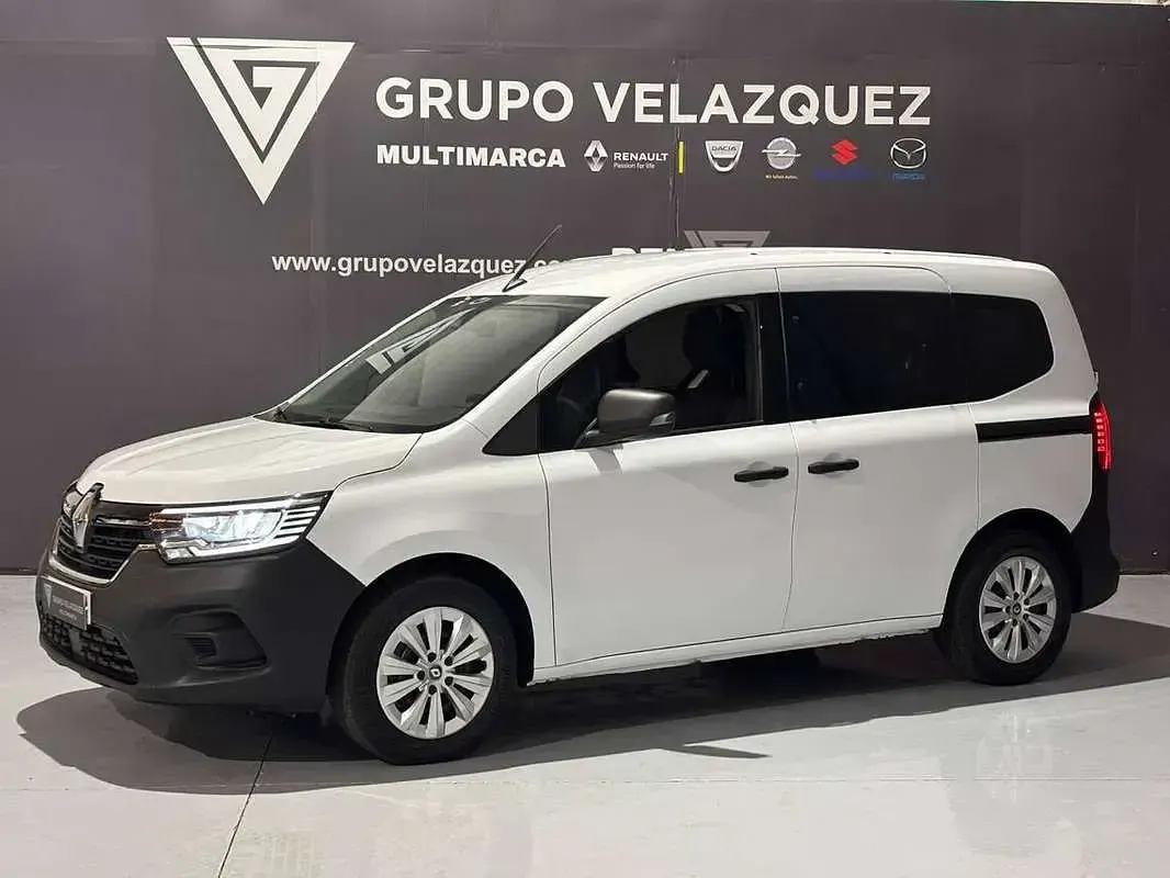 Usado Renault Kangoo 68 CV (50 kW) 2023 Blanco Monovolumen
