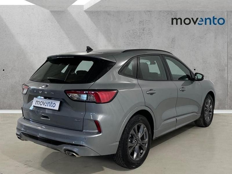 Usado Ford Kuga ST-Line 190 CV (139 kW) 2023 Gris SUV