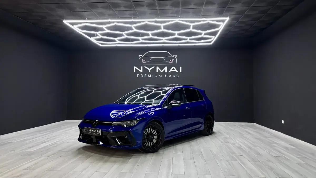 Usado VW Golf VIII R 333 CV (244 kW) 2025 Azul Utilitario