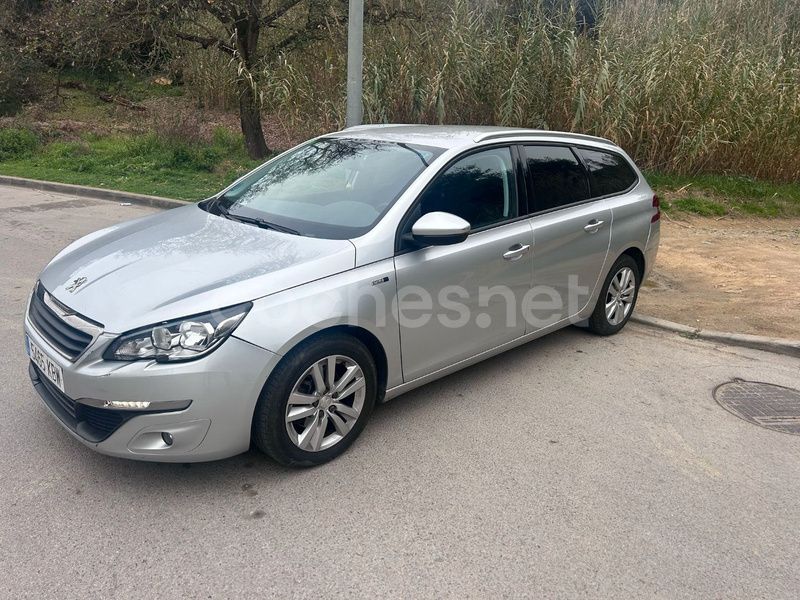 Gris / plata Usado 2019 Peugeot 308 Business-Line Familiar | 9000 € (Super precio) - Imagen 1/4