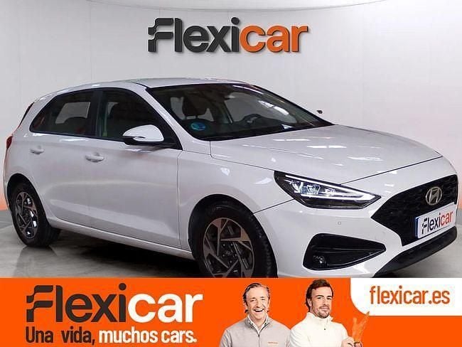 Blanco Usado 2024 Hyundai i30 Berlina | 18.790 € (Buen precio) - Imagen 1/4