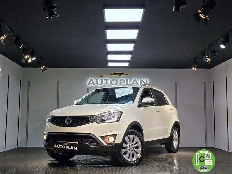 Usado Ssangyong (KGM) Korando Limited 178 CV (130 kW) 2015 Blanco SUV