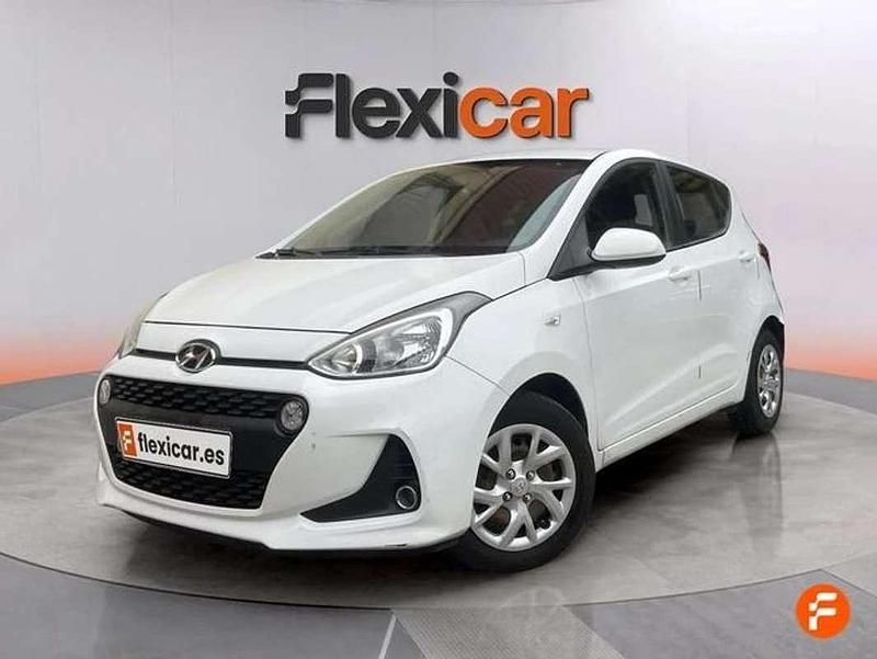Usado Hyundai i10 67 CV (49 kW) 2016 Blanco Utilitario