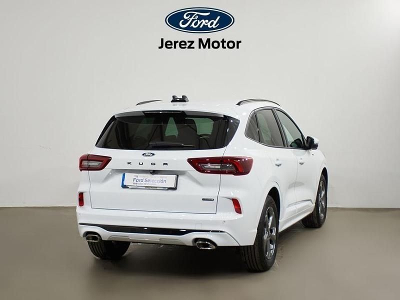 Usado Ford Kuga ST-Line 180 CV (132 kW) 2024 Blanco SUV