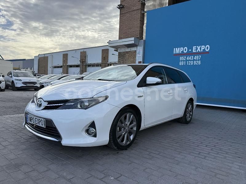 Blanco Usado 2014 Toyota Auris Hybrid Advance Familiar | 6700 € - Imagen 1/4