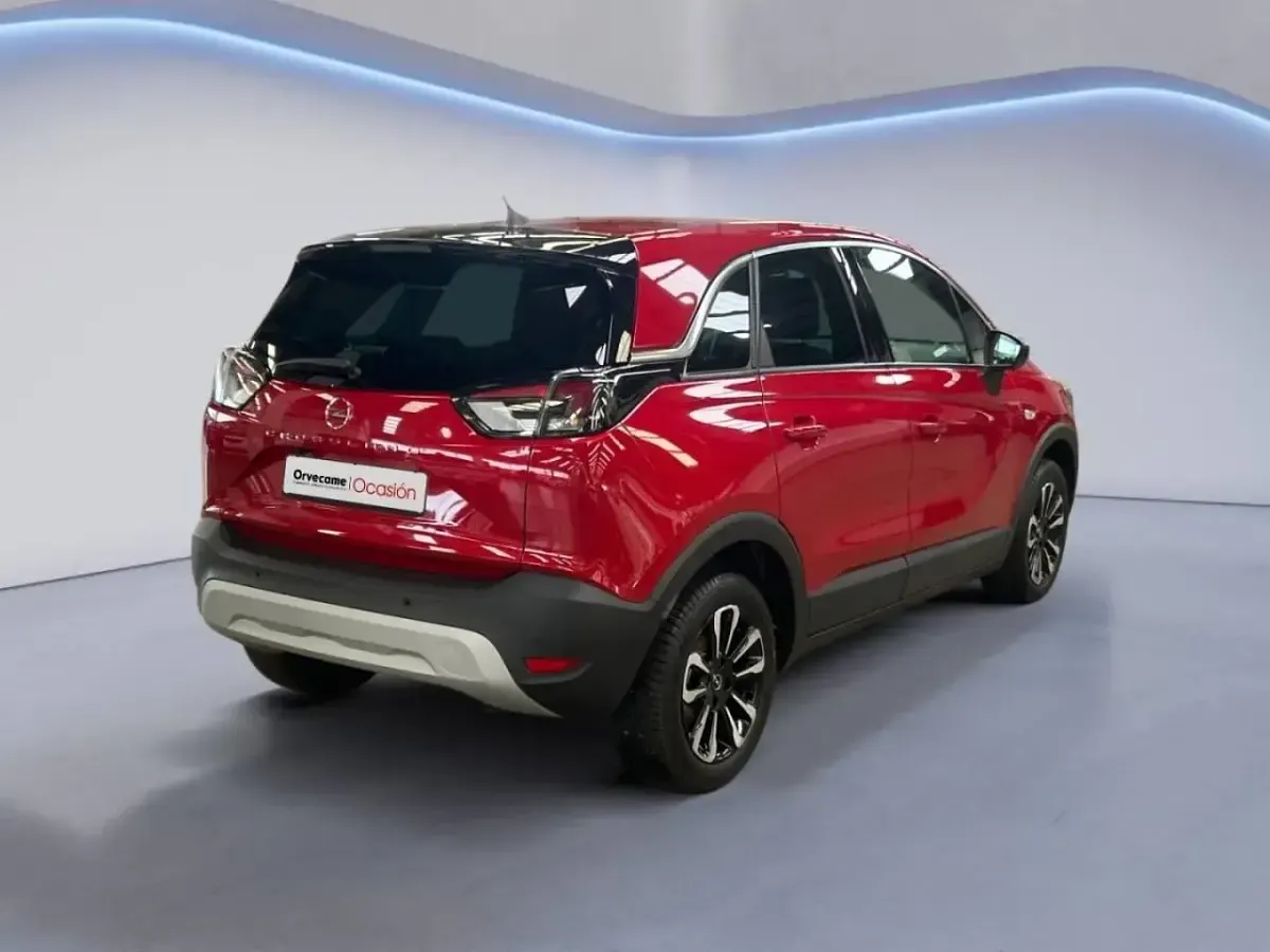 Usado Opel Crossland Elegance 110 CV (80 kW) 2025 Rojo SUV