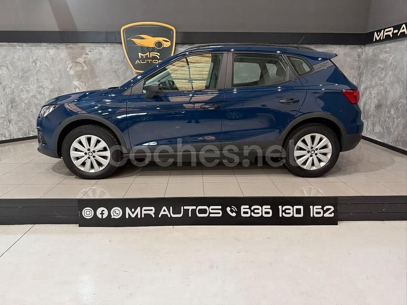Używany Seat Arona Reference 95 KM (69 kW) 2018 Niebieski SUV