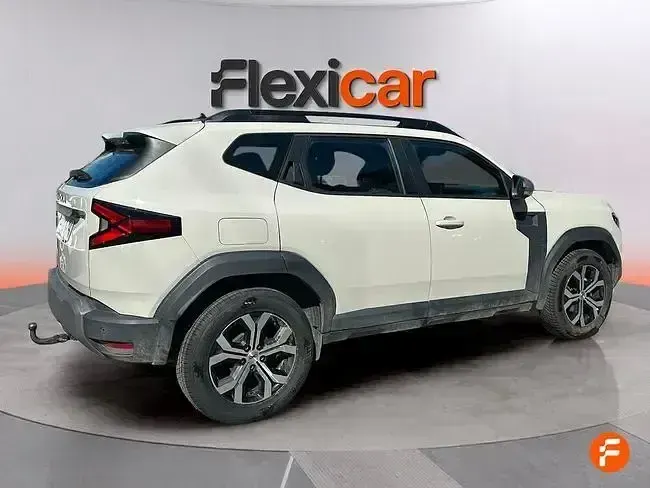 Usado Dacia Duster Essentiel 100 CV (73 kW) 2024 Marrón SUV