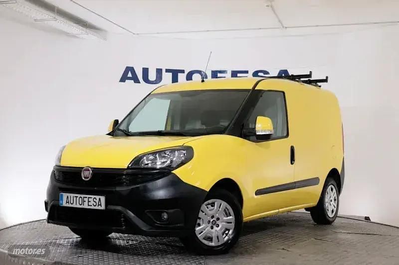 Amarillo Usado 2018 Fiat Doblò Monovolumen | 6750 € (Super precio) - Imagen 1/4