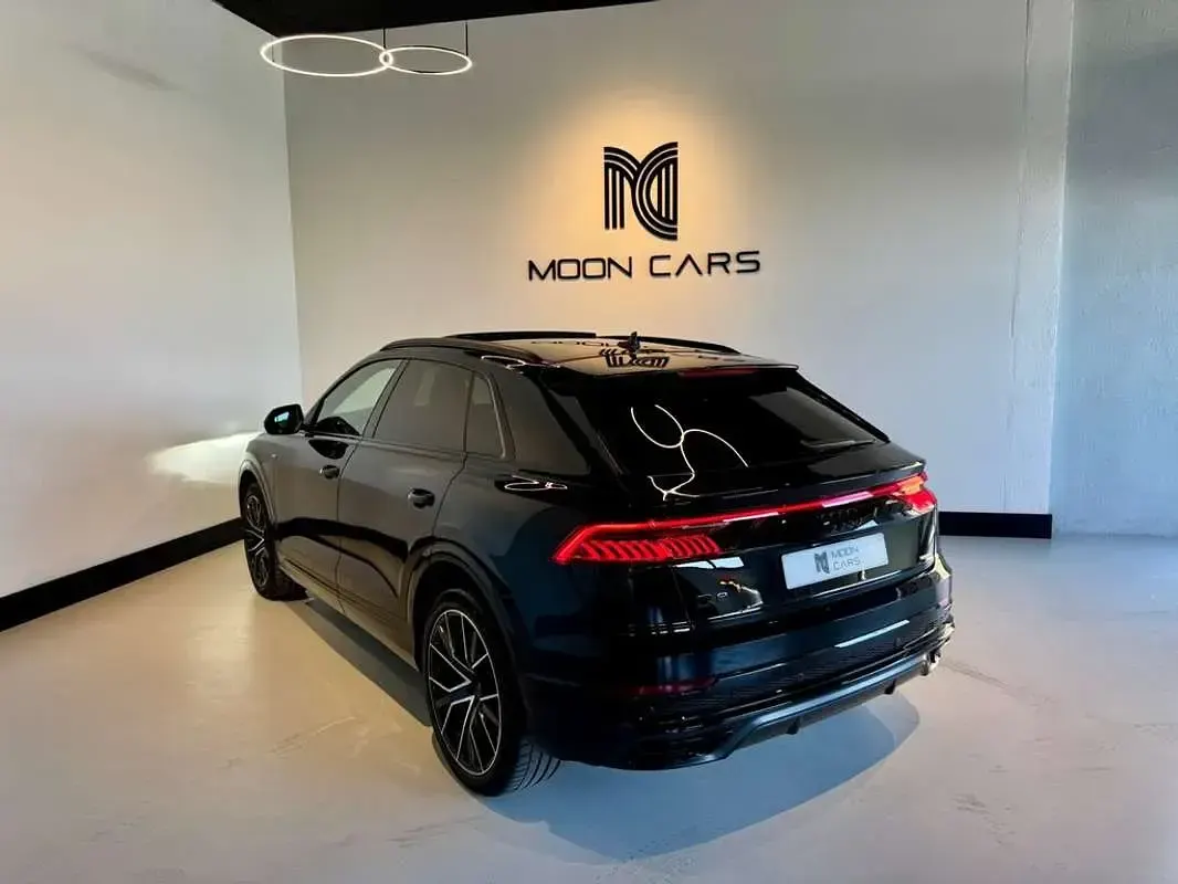 Usado Audi Q8 S-Line 286 CV (210 kW) 2022 Negro SUV