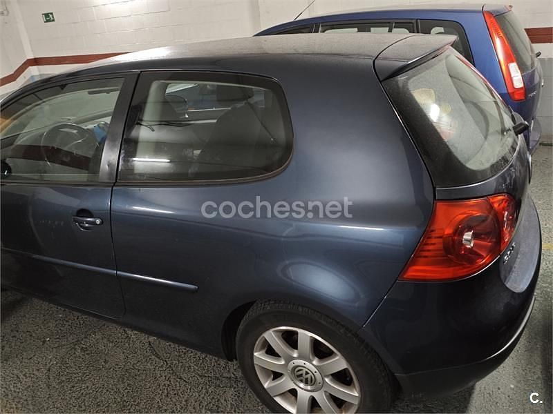 Usado VW Golf IV Sportline 102 CV (75 kW) 2006 Azul Berlina