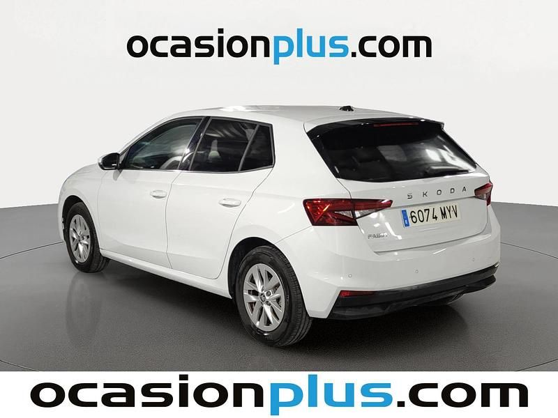 Usado Skoda Fabia Selection 95 CV (69 kW) 2025 Blanco Utilitario