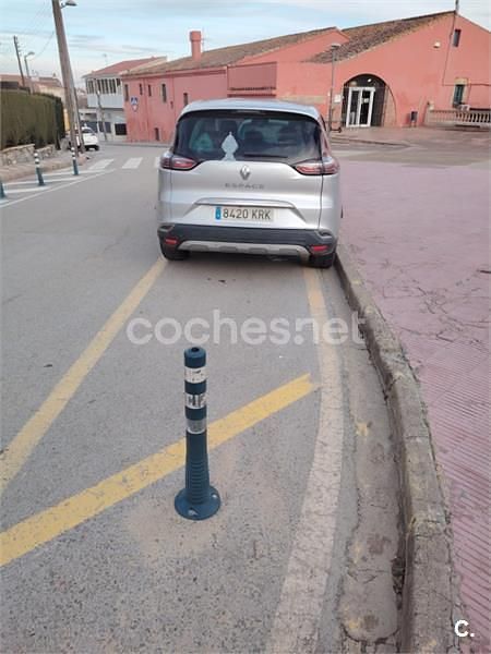 Usado Renault Espace Zen 130 CV (95 kW) 2015 Verde Monovolumen