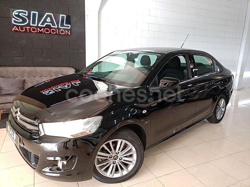 Negro Usado 2015 Citroën C-Elysee I Exclusive Berlina | 7490 € (Un poco caro) - Imagen 1/4