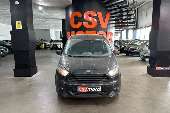 Usado Ford Tourneo 100 CV (73 kW) 2018