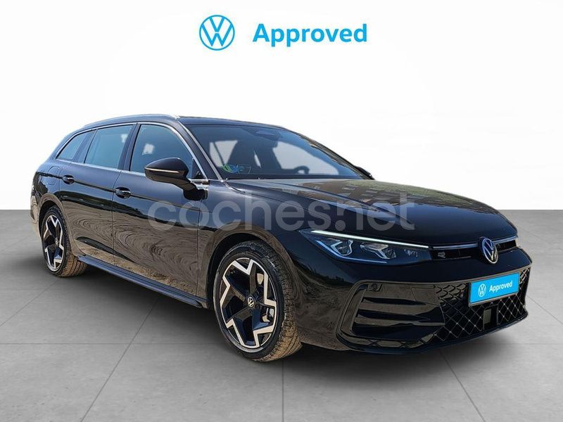 Negro Nuevo 2025 VW Passat R-line Familiar | 45.900 € (Un poco caro) - Imagen 1/4