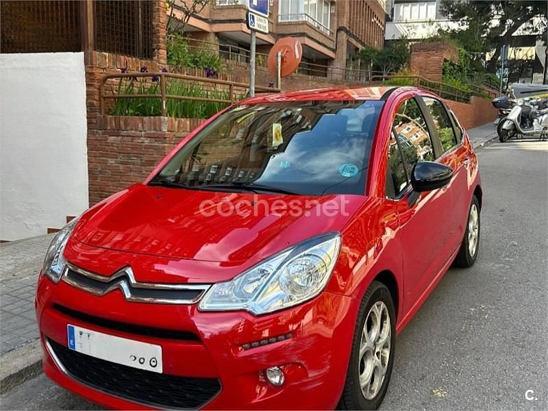 Usado Citroën C3 Live 82 CV (60 kW) 2016 Rojo Berlina