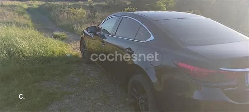 Usado Mazda 6 Luxury 175 CV (128 kW) 2015 Negro Berlina