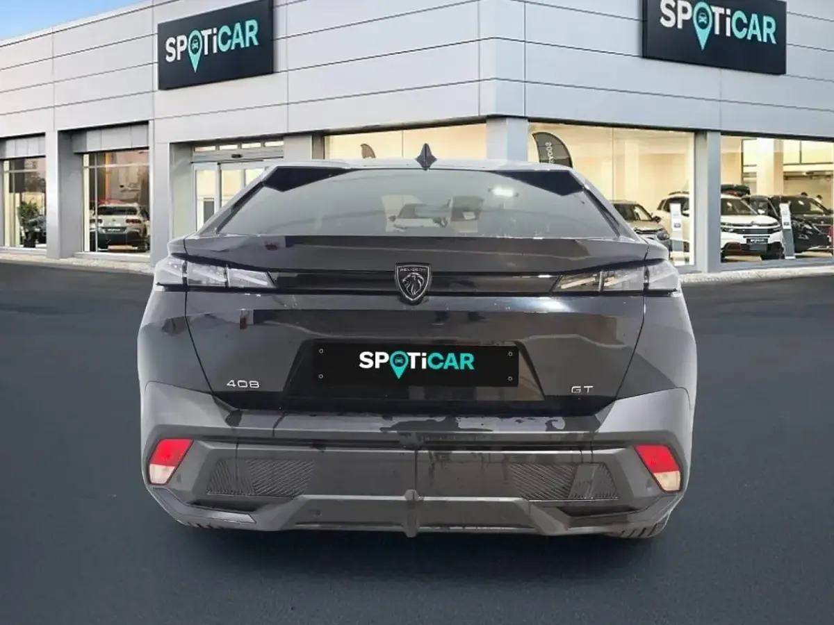 Usado Peugeot 408 GT 130 CV (95 kW) 2023 Negro SUV