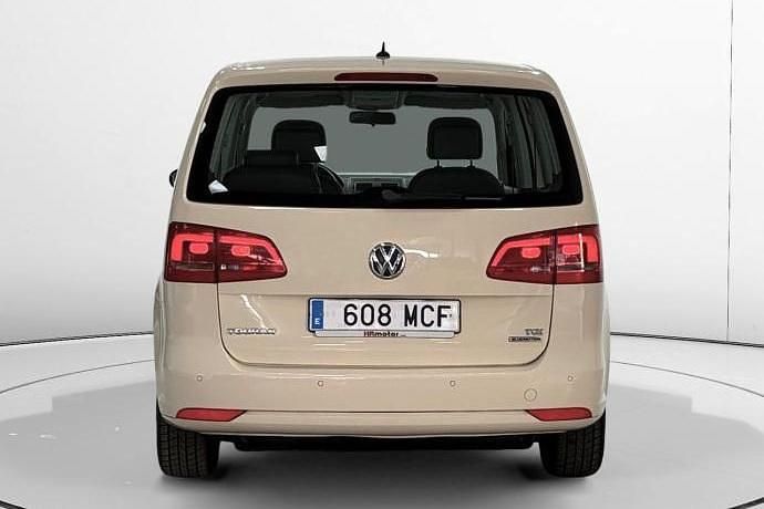 Usado VW Touran Advance 150 CV (110 kW) 2016 Monovolumen