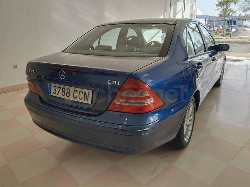 Usado Mercedes C270 Classic 170 CV (125 kW) 2002 Azul Berlina