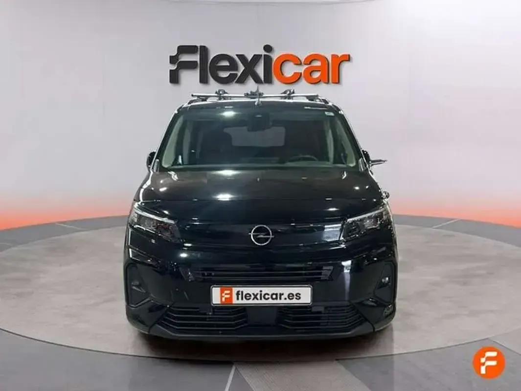 Usado Opel Combo S 131 CV (96 kW) 2025 Negro Monovolumen