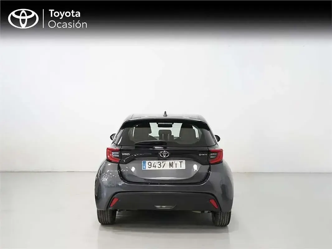 Usado Toyota Yaris Hybrid Active 116 CV (85 kW) 2025 Monovolumen