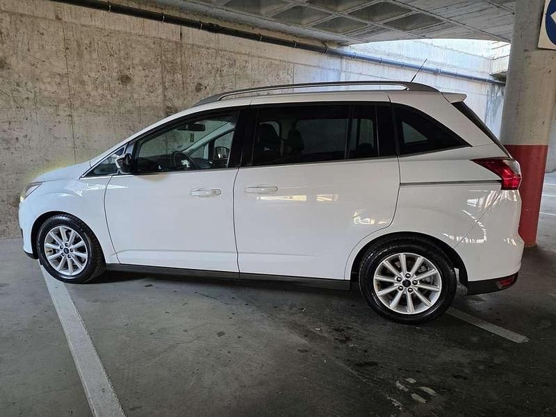 Usado Ford C-MAX Titanium 125 CV (91 kW) 2016 Blanco Monovolumen