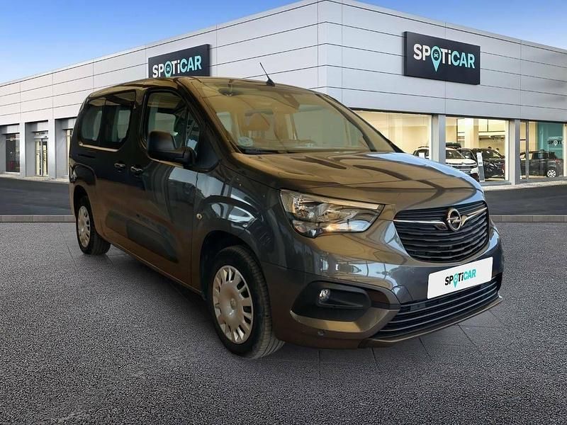 Usado Opel Combo Edition 102 CV (75 kW) 2022 Gris Monovolumen