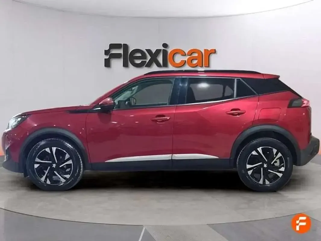 Usado Peugeot 2008 Allure 131 CV (96 kW) 2020 Rojo SUV