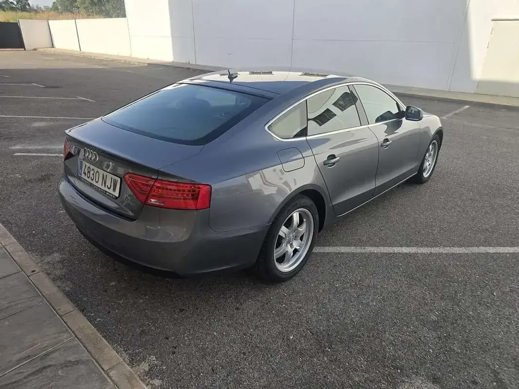 Usado Audi A5 Sportback Advanced 150 CV (110 kW) 2015 Gris Utilitario